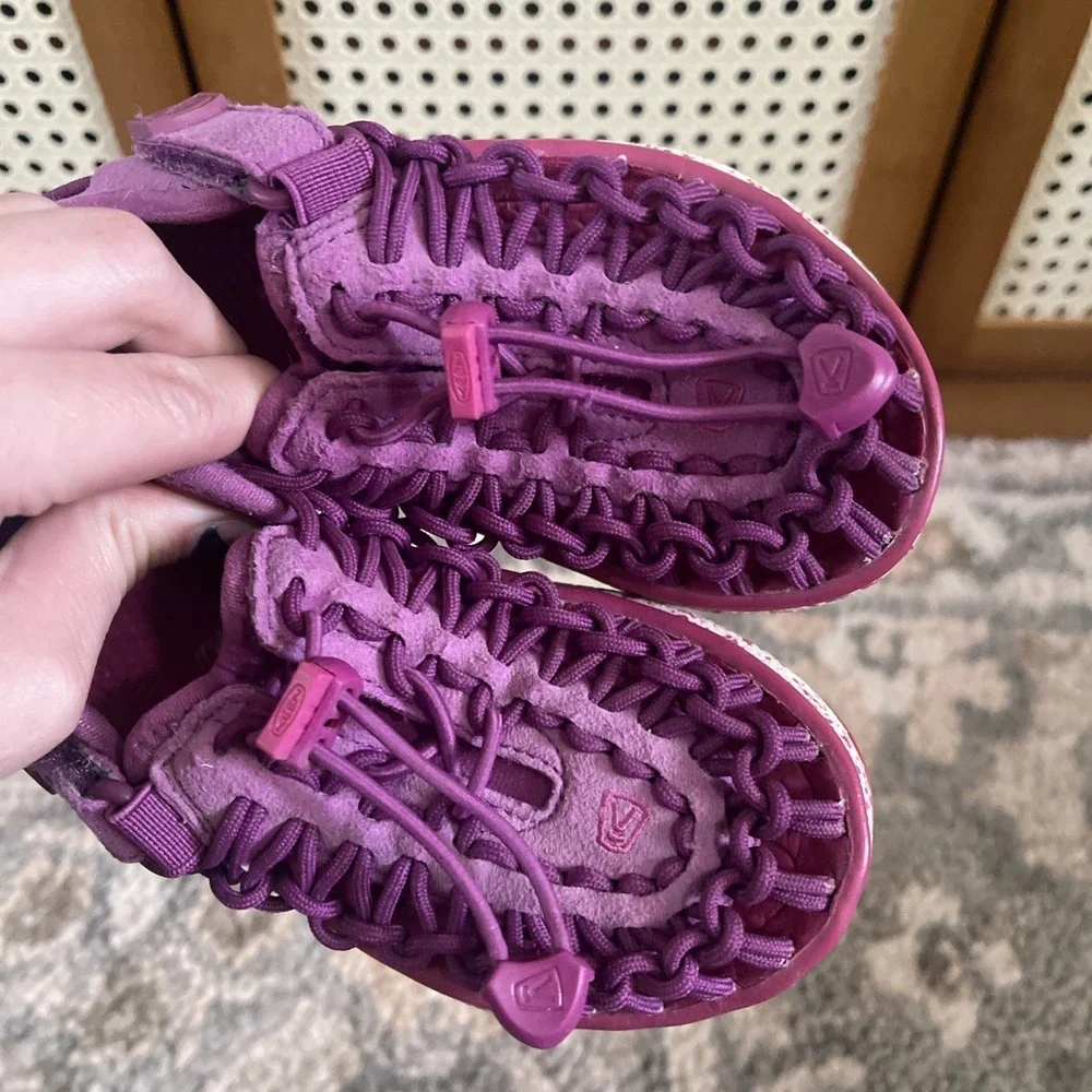Keen Uneek Sport Shoes Toddler Girls Size 8 Pink Water Outdoor Athletic Lace Up